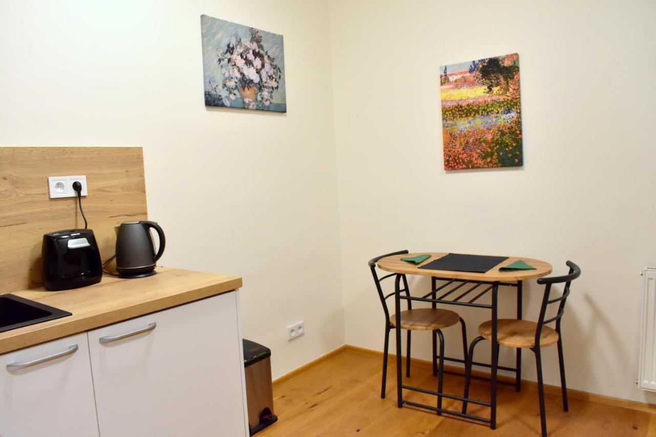 Airstay Apartment: Grebovka Appartement *